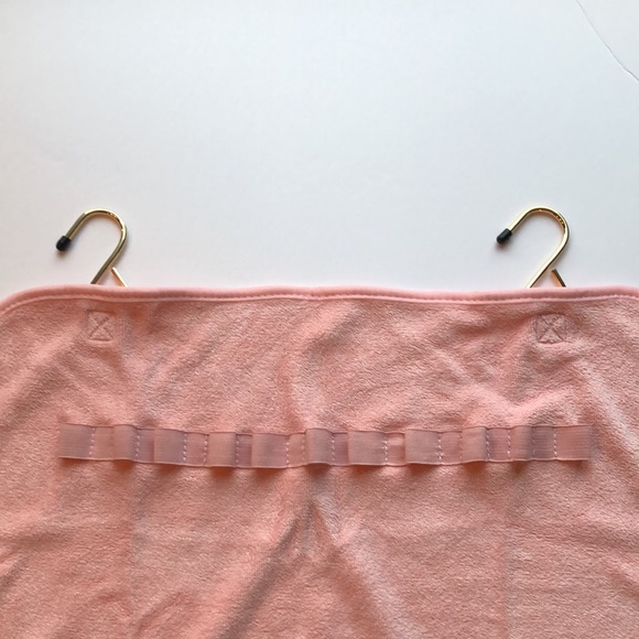 Spectrum Collections Brush Launderette Towel - Picture 7 of 14